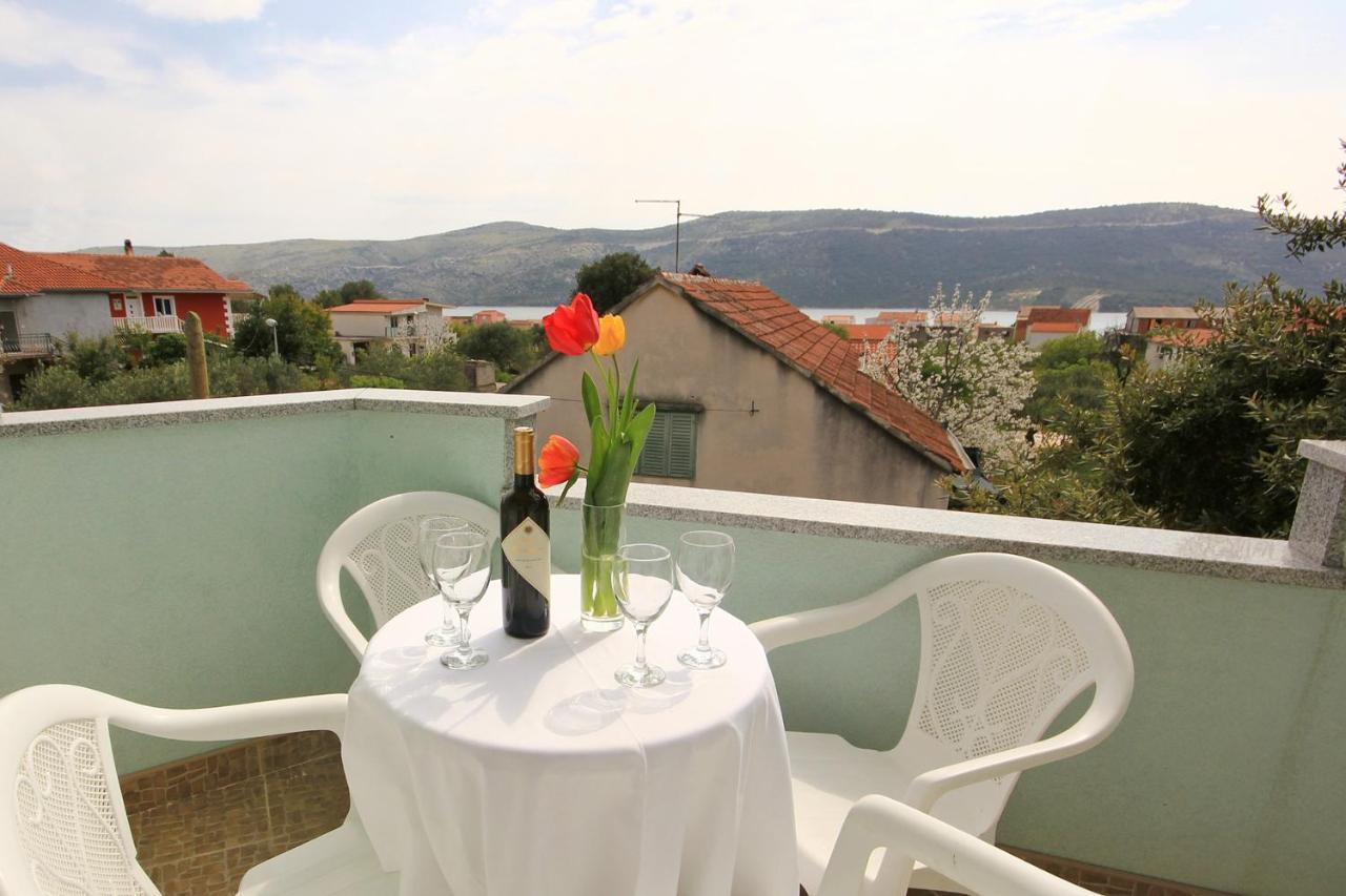Apartments With A Parking Space Poljica, Trogir - 10010 Marina Extérieur photo